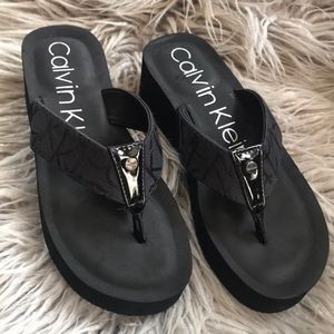 calvin klein platform flip flops